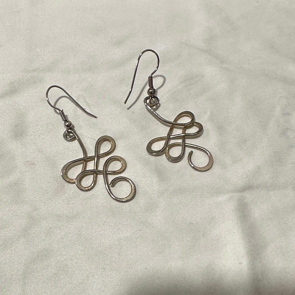 Elegant Silver Swirl Earrings